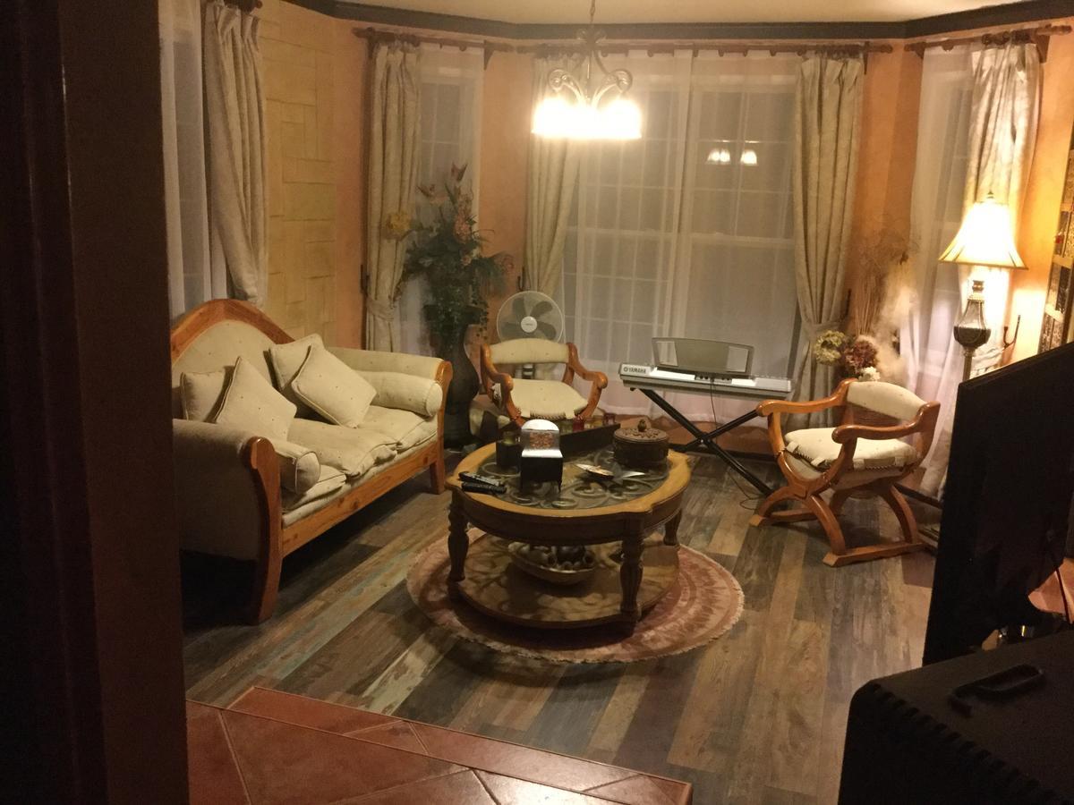 La Quinta Bruja Bed & Breakfast Santiago Luaran gambar