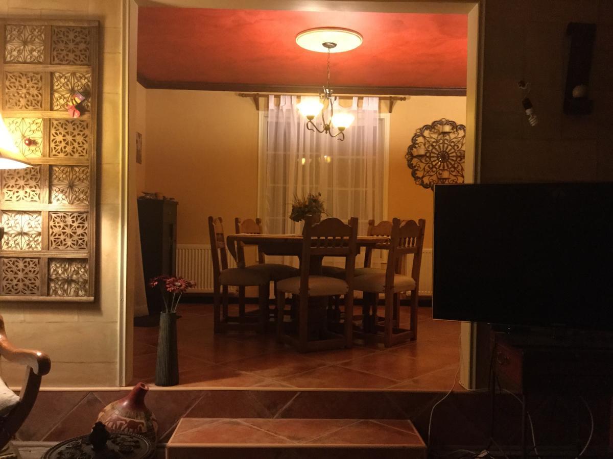 La Quinta Bruja Bed & Breakfast Santiago Luaran gambar